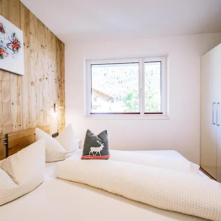 Haus Finca, Inklusive Stubai Super Card Waehrend Des Gueltigkeitszeitraums, Busstop, Wifi, Privater Garten Appartamento *