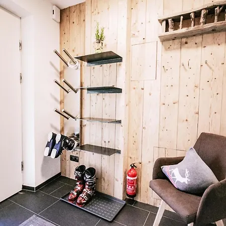 Haus Finca, Inklusive Stubai Super Card Waehrend Des Gueltigkeitszeitraums, Busstop, Wifi, Privater Garten * Neustift im Stubaital