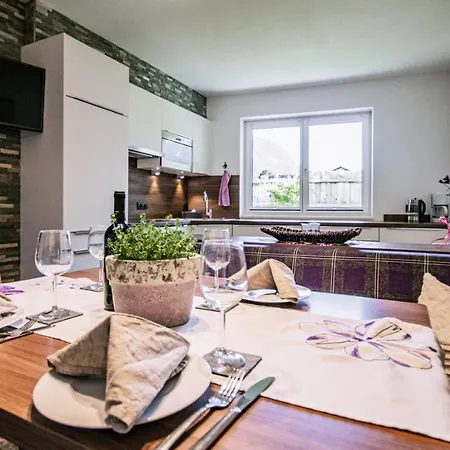 Haus Finca, Inklusive Stubai Super Card Waehrend Des Gueltigkeitszeitraums, Busstop, Wifi, Privater Garten Appartamento *
